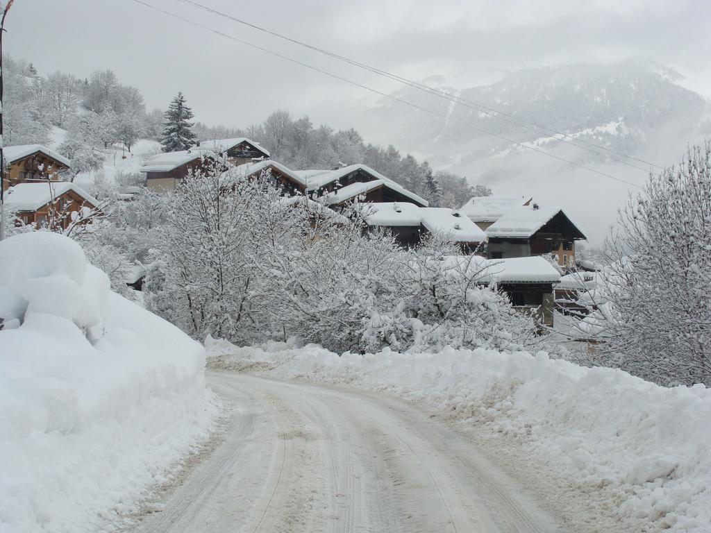 Gite-Auberge De Montvilliers Aime Eksteriør billede