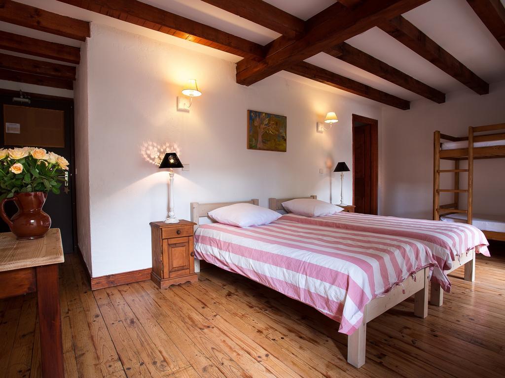 Gite-Auberge De Montvilliers Aime Eksteriør billede