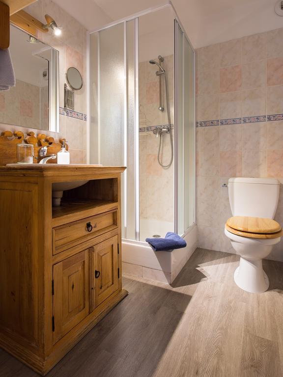 Gite-Auberge De Montvilliers Aime Eksteriør billede