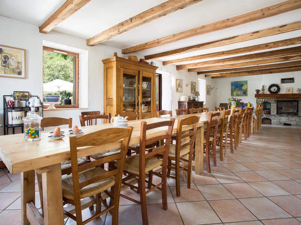 Gite-Auberge De Montvilliers Aime Eksteriør billede