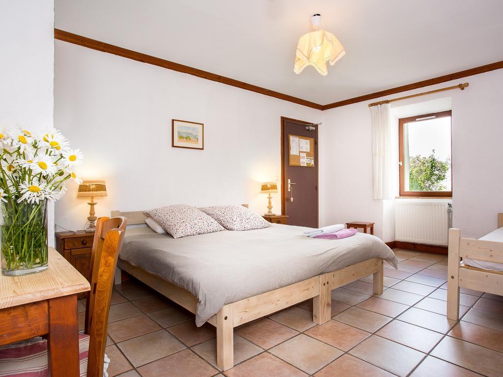 Gite-Auberge De Montvilliers Aime Eksteriør billede