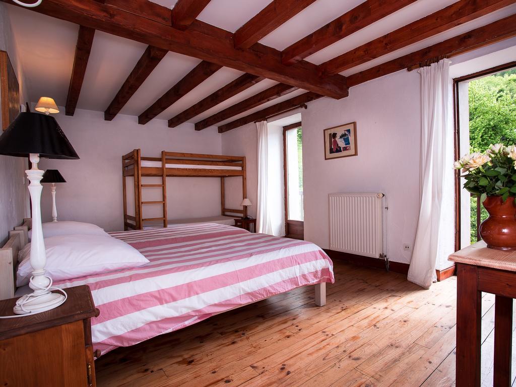 Gite-Auberge De Montvilliers Aime Eksteriør billede