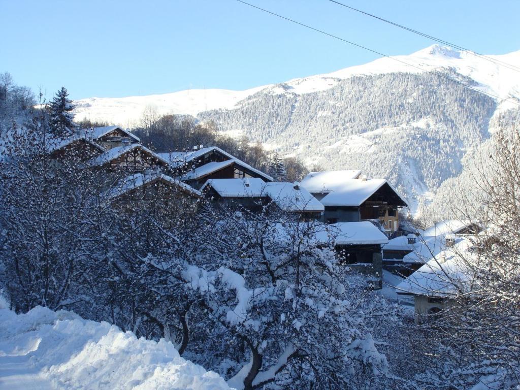 Gite-Auberge De Montvilliers Aime Eksteriør billede